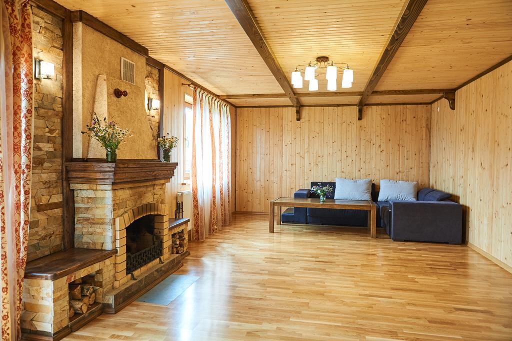 Panskyi Kut Villa Boekovel Buitenkant foto